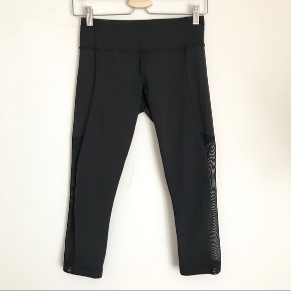 Lululemon Breathe Easy Crop Black Size 4 - Picture 4 of 8